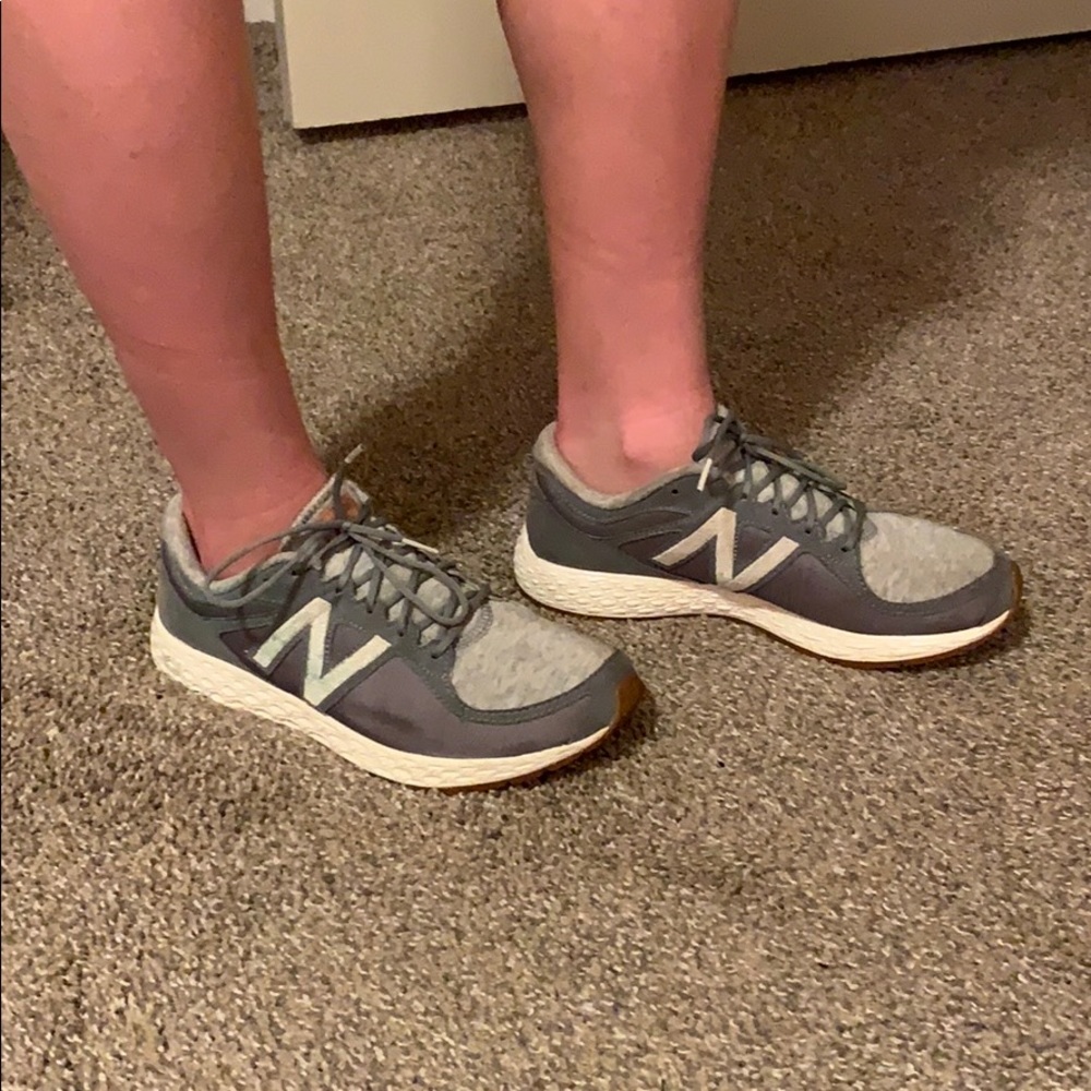 New Balance Shoes - Picture 6 of 6